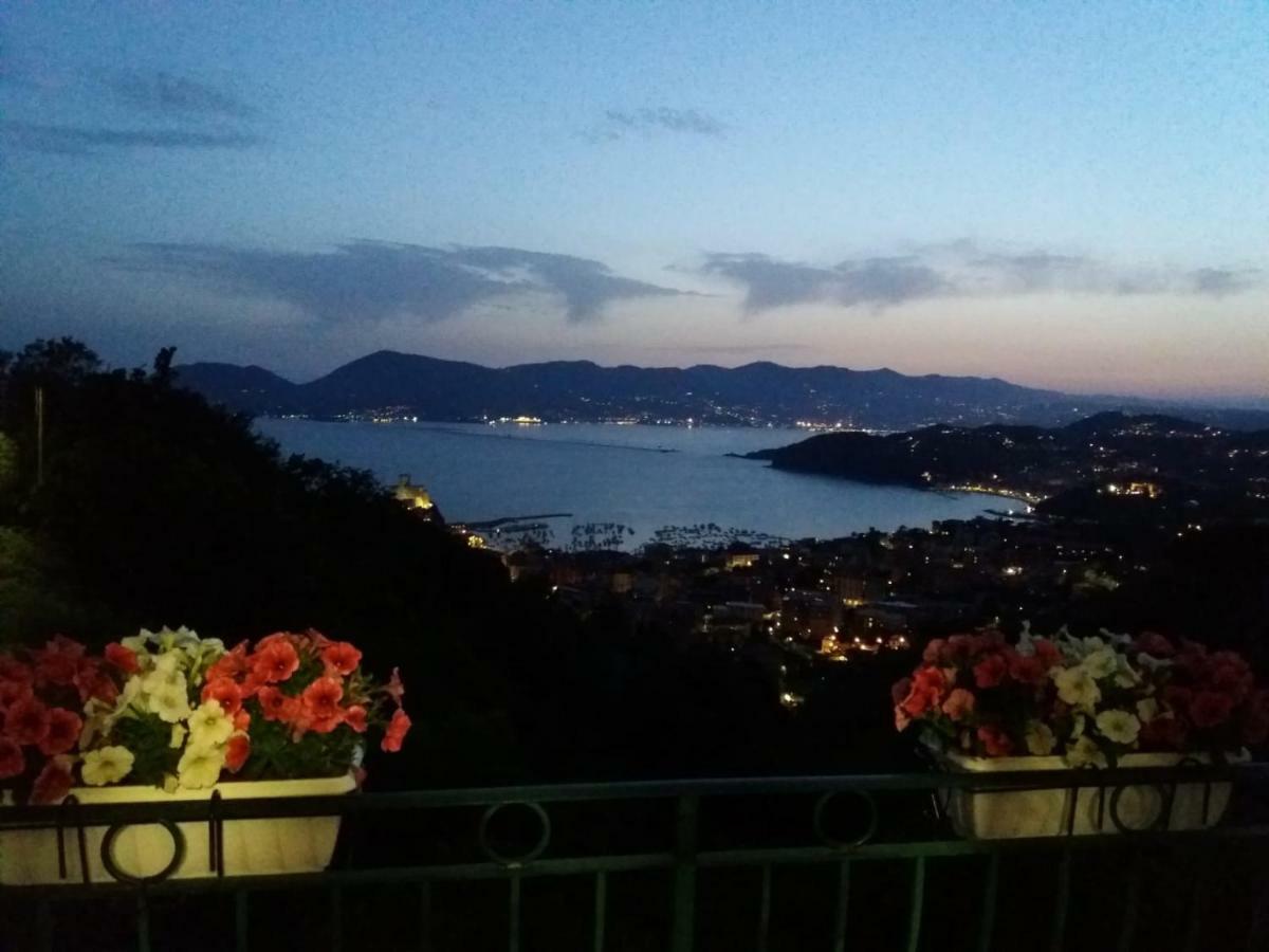Sea View Apartment Lerici Luaran gambar